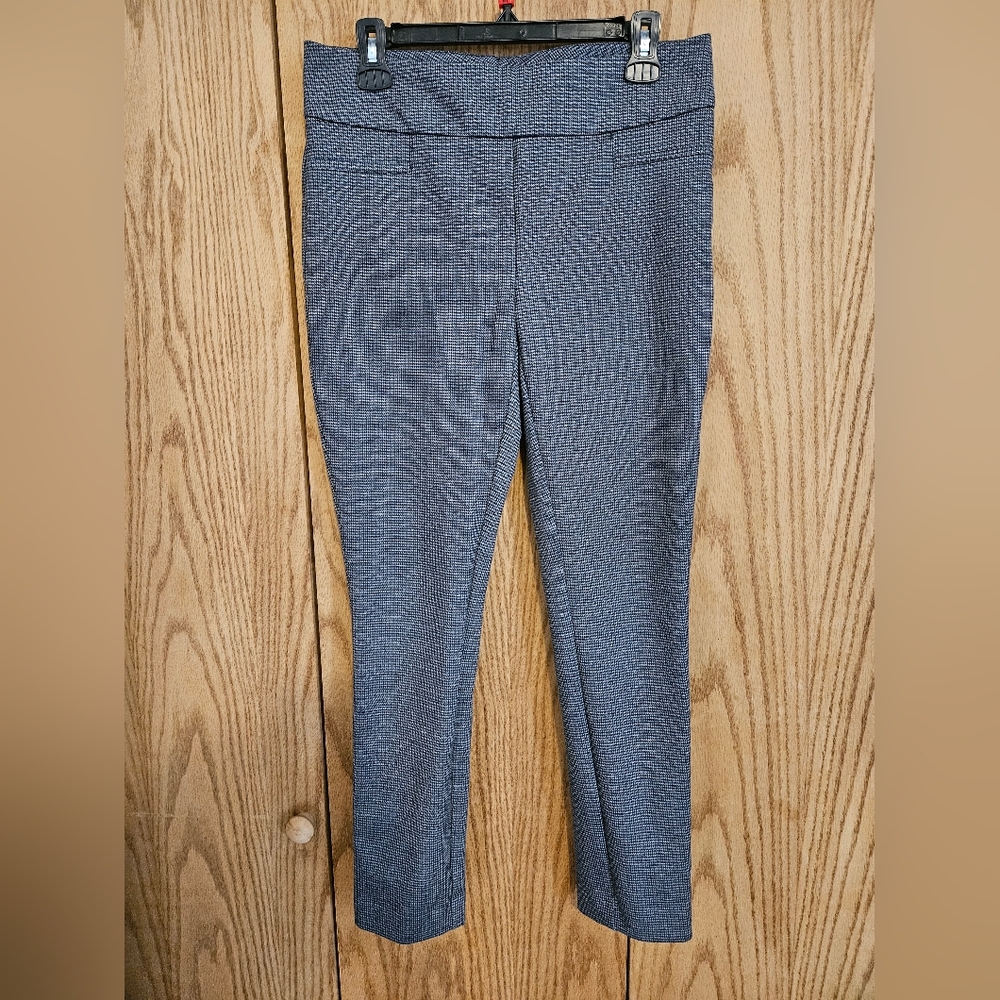 Dalia Women's Charcoal Cropped Pants